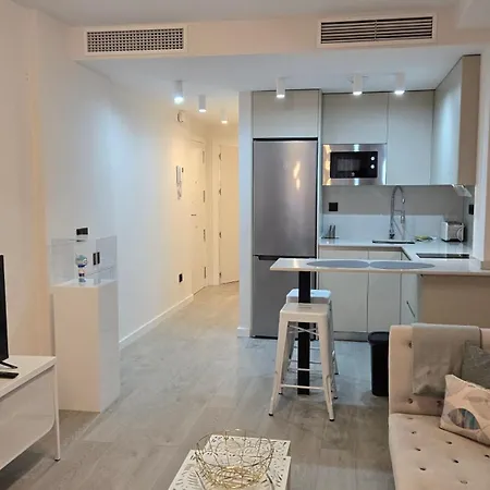 Zambra Arthouse By Del Parque Flats * Malaga