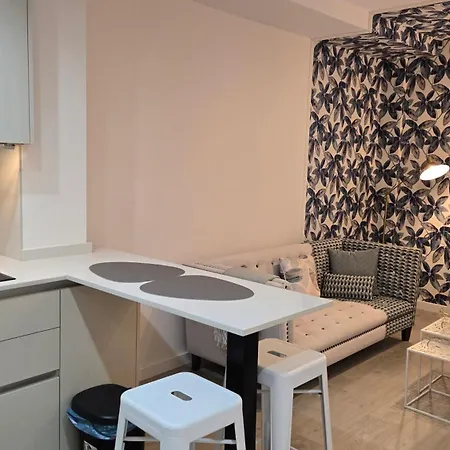 Zambra Arthouse By Del Parque Flats Apartment Malaga