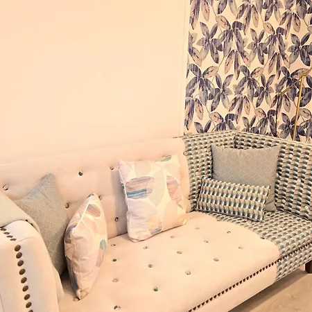 Zambra Arthouse By Del Parque Flats Apartment Malaga
