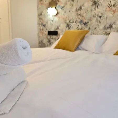 Zambra Arthouse By Del Parque Flats * Malaga